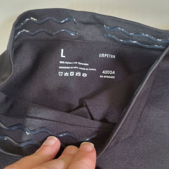 Empetua Black High Waisted Shaping Capri Leggings #42024 Size L - Picture 2 of 5